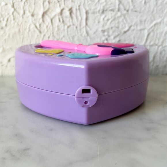 Polly Pocket Art Studio Compact Purple Heart Shape - 2021 Mattel - Picture 11 of 11